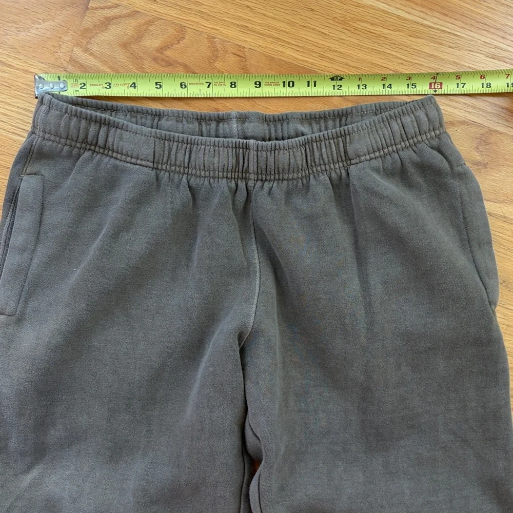 Taylor Swift Urban Outfitters Sweatpants size M brownish green - Picture 2 of 8